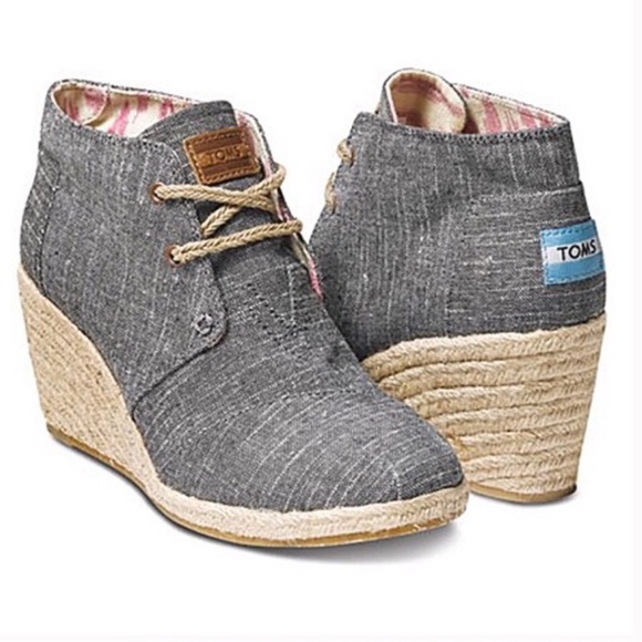 Toms Shoes - Tom’s chambray Desert Wedge lace up bootie